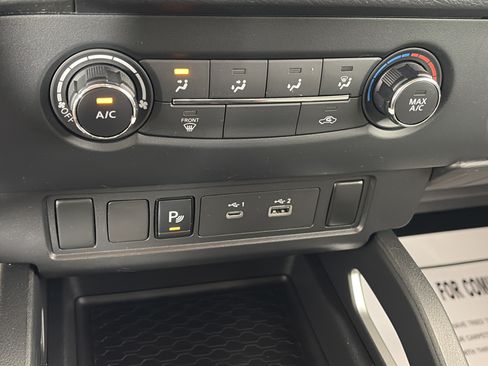Used 2022 Nissan Frontier SV w/ Technology Package AWD/4WD image 20