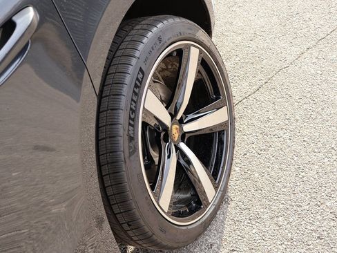 New 2026 Porsche Macan image 36