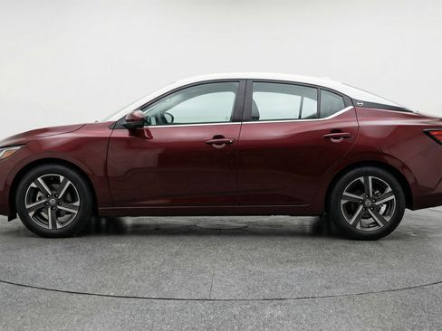 Used 2025 Nissan Sentra SV image 5
