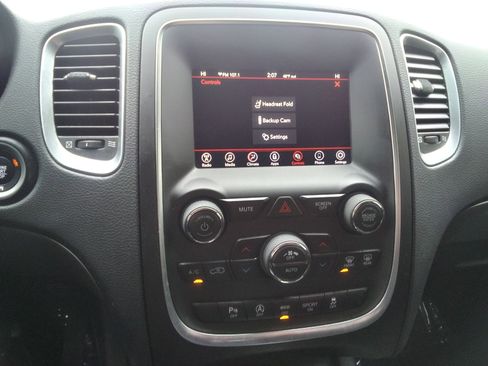 Used 2019 Dodge Durango SXT image 22