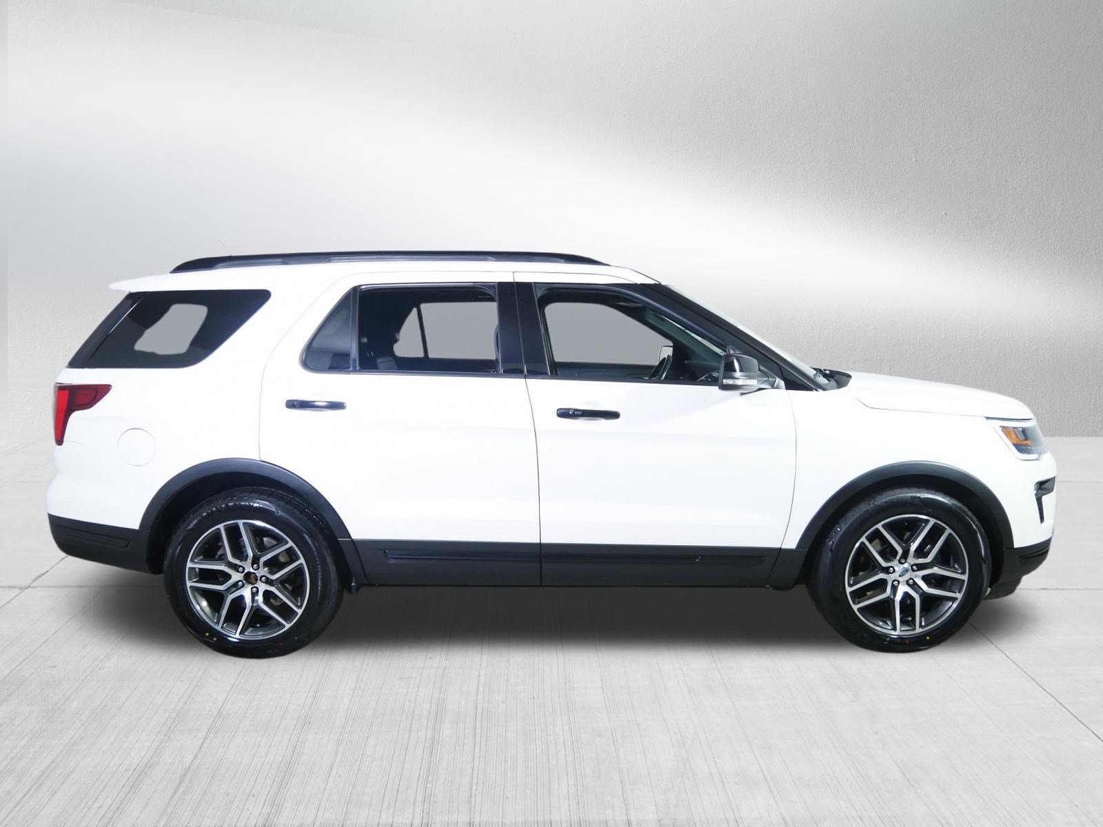 Used 2019 Ford Explorer Sport w/ Equipment Group 401A AWD/4WD image 8