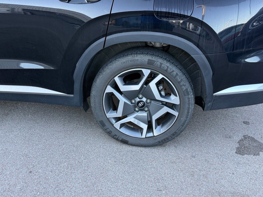 Used 2024 Hyundai Palisade Limited AWD/4WD image 23