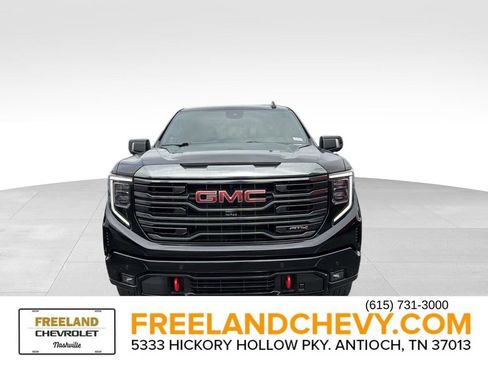 Used 2024 GMC Sierra 1500 AT4 w/ Technology Package AWD/4WD image 9