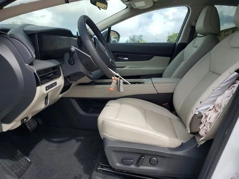 Used 2025 Nissan Murano SV image 7