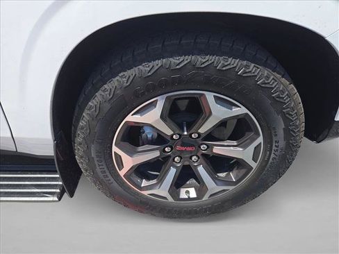 Used 2026 GMC Yukon AT4 Ultimate AWD/4WD image 25