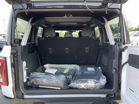 New 2026 Ford Bronco Outer Banks w/ Sasquatch Package AWD/4WD image 24