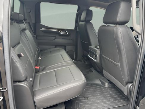 Used 2022 GMC Sierra 1500 Elevation w/ Elevation Premium Package image 22