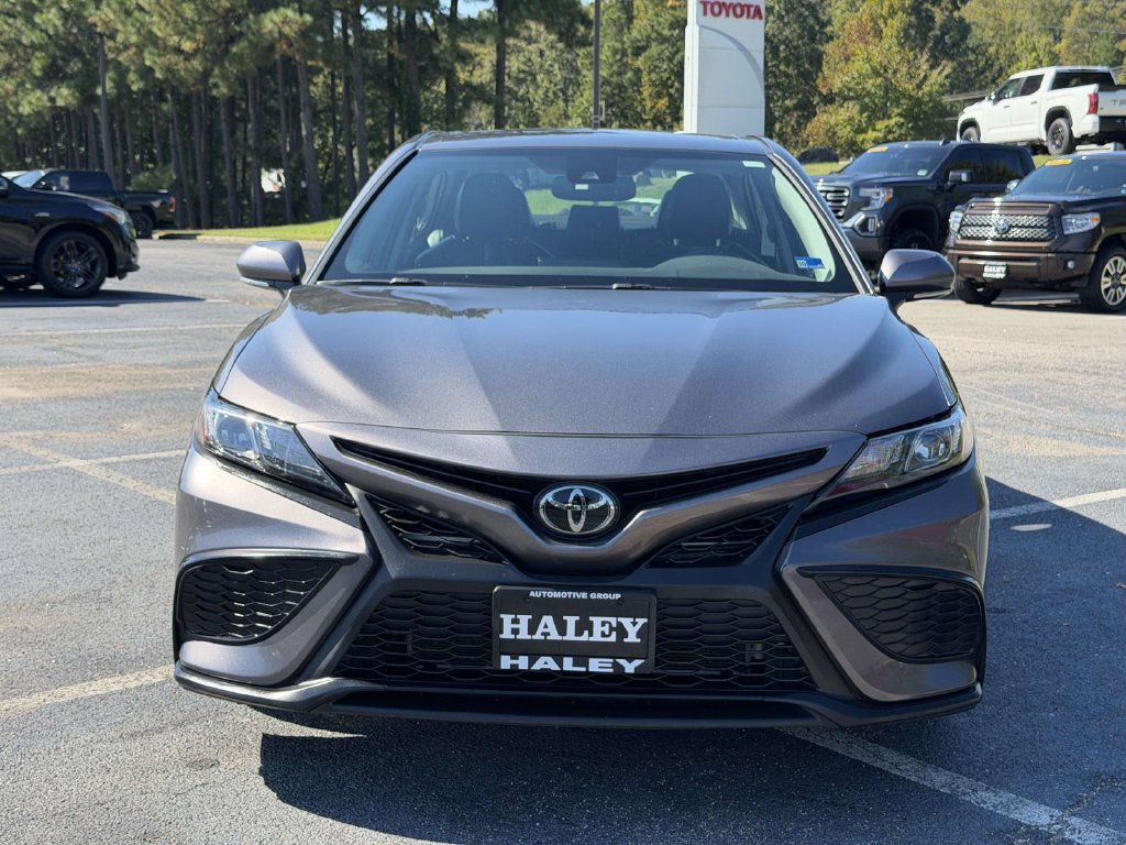 Used 2024 Toyota Camry SE w/ Cold Weather Package FWD image 24