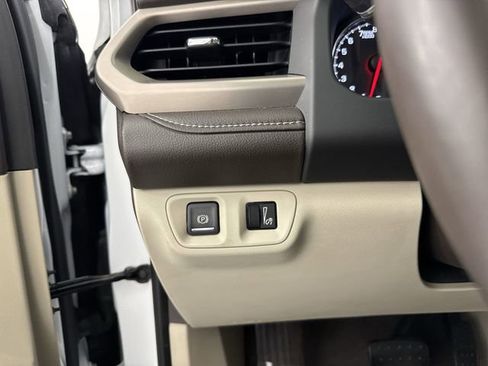 Used 2019 GMC Acadia Denali image 13