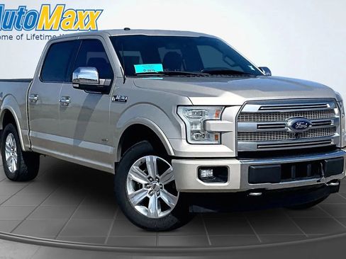 Used 2017 Ford F150 Platinum w/ Equipment Group 701A Luxury AWD/4WD image 5