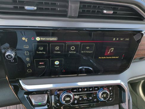New 2026 GMC Sierra 2500 Denali Ultimate AWD/4WD image 29