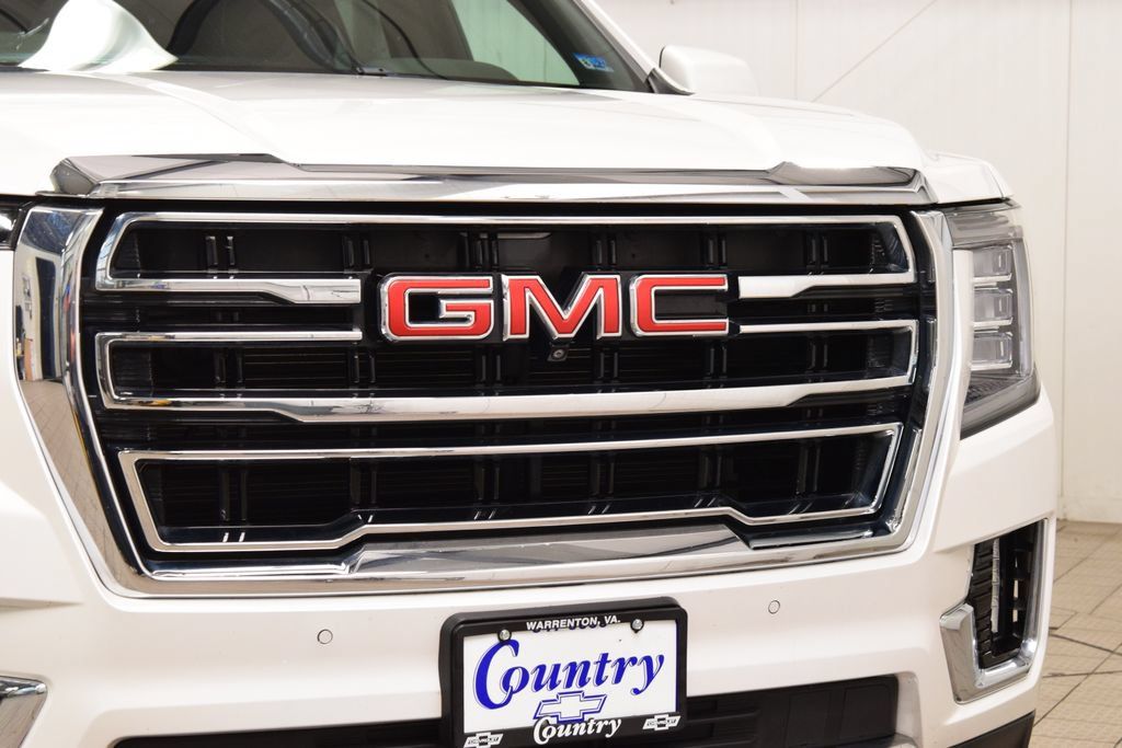 Used 2022 GMC Yukon SLT w/ SLT Luxury Package AWD/4WD image 11