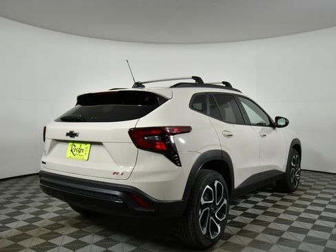 New 2026 Chevrolet Trax RS image 11