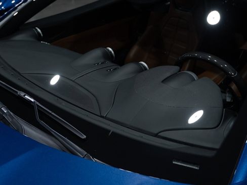 Used 2020 Ferrari Portofino image 17