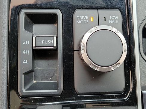 Used 2023 Toyota Tundra Platinum image 16