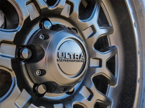 Used 2023 Ford F150 XLT w/ Trailer Tow Package image 11