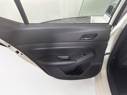 Used 2025 Nissan Altima 2.5 SV FWD image 25