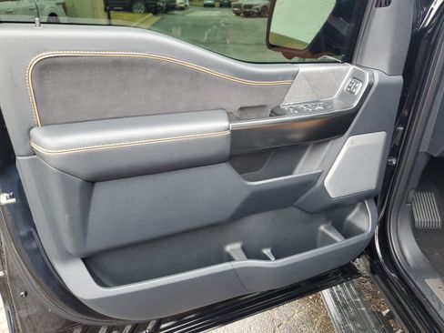 Used 2023 Ford F150 Platinum w/ FX4 Off-Road Package image 10