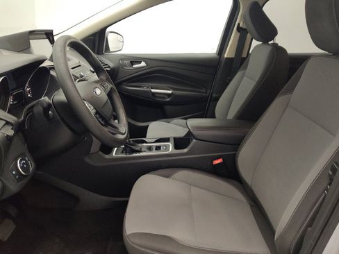 Used 2018 Ford Escape SE FWD image 17