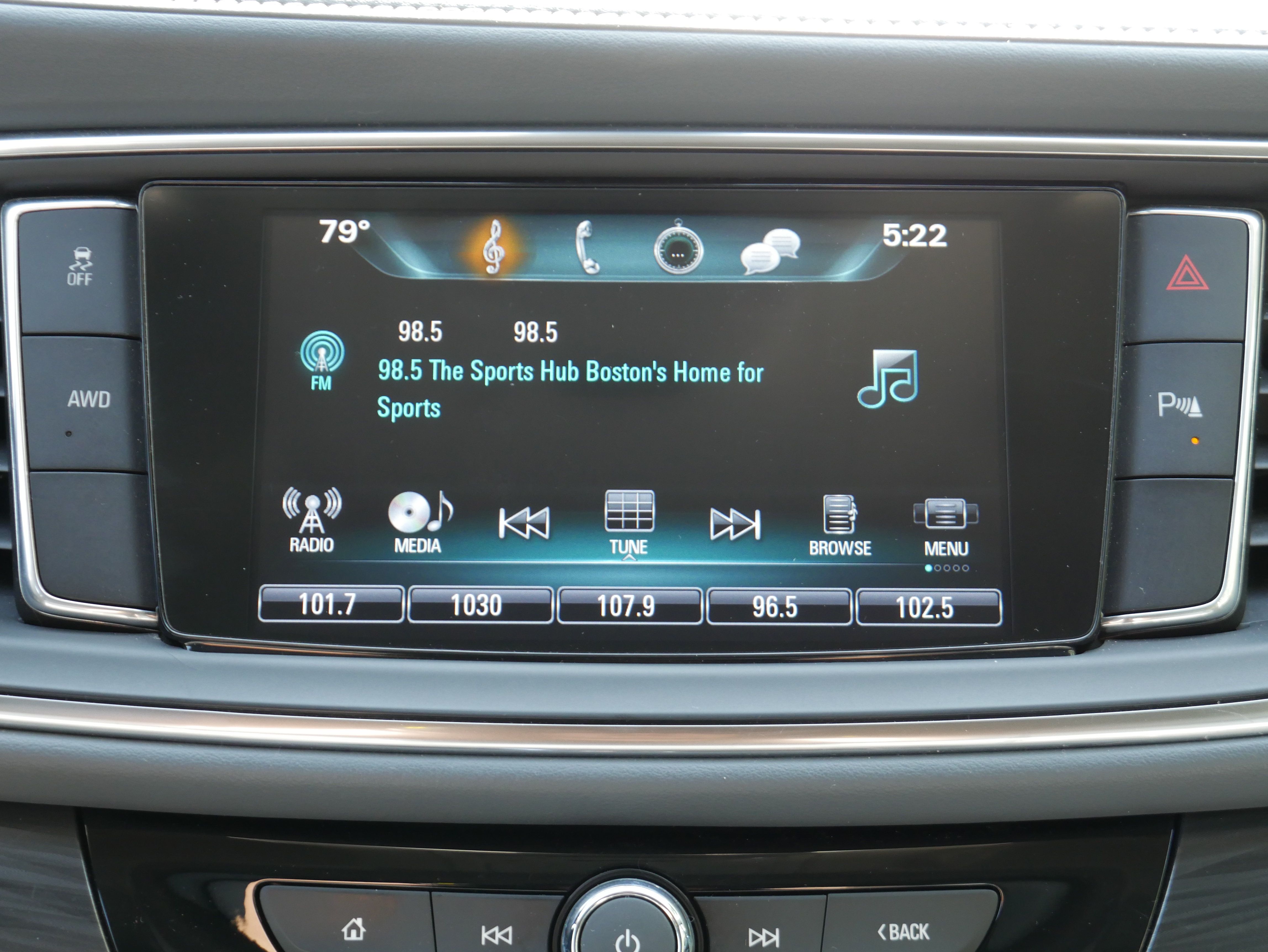 Used 2019 Buick Enclave Essence AWD/4WD image 19