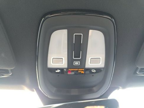 New 2026 Volvo XC90 B5 Plus w/ Protection Package Premier image 36