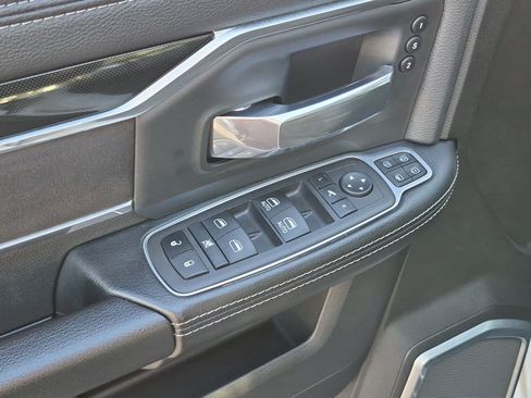 Used 2023 RAM 3500 Laramie AWD/4WD image 15