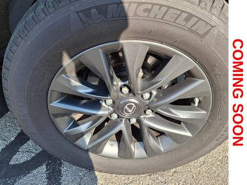 Used 2021 Lexus GX 460 Premium w/ Premium Package AWD/4WD image 9