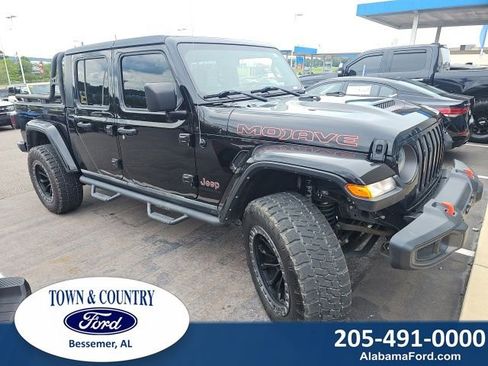 Used 2022 Jeep Gladiator Mojave w/ Cold Weather Group AWD/4WD image 1