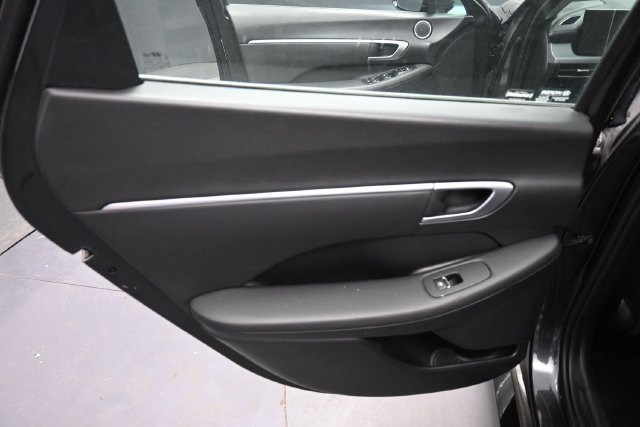 Used 2025 Hyundai Sonata SEL FWD image 13