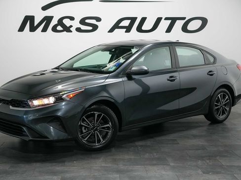 Used 2024 Kia Forte LXS FWD image 2