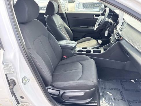 Used 2016 Kia Optima LX FWD image 8