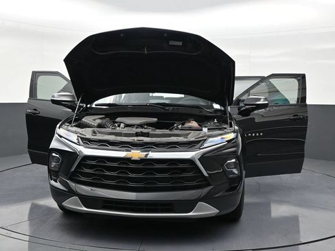 Used 2024 Chevrolet Blazer LT FWD image 34
