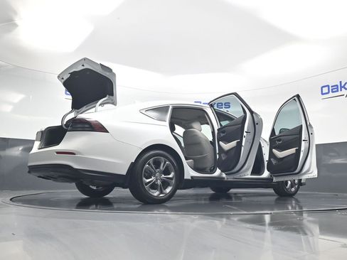 Used 2024 Honda Accord EX image 58