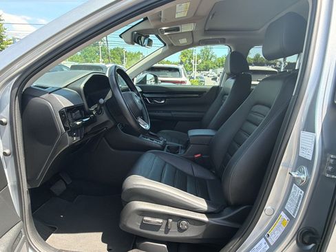 Used 2025 Honda CR-V EX-L image 5