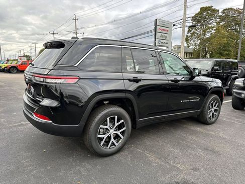 New 2025 Jeep Grand Cherokee Limited image 2