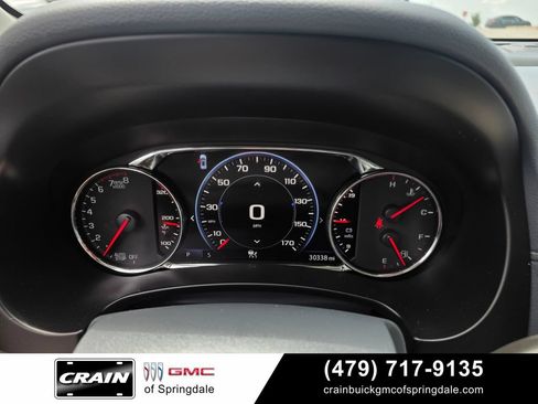 Used 2024 GMC Terrain Denali w/ Denali Premium Package AWD/4WD image 15