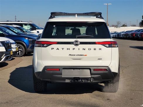 New 2025 Nissan Pathfinder Rock Creek image 5