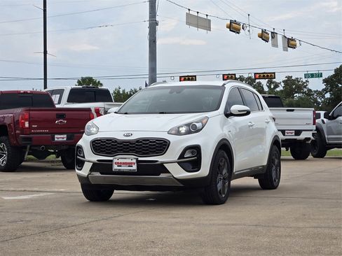 Used 2021 Kia Sportage S image 2