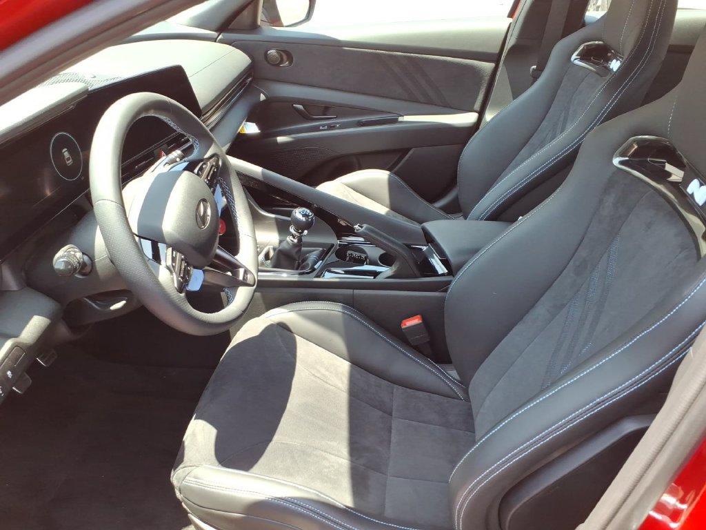 Used 2025 Hyundai Elantra N FWD image 10