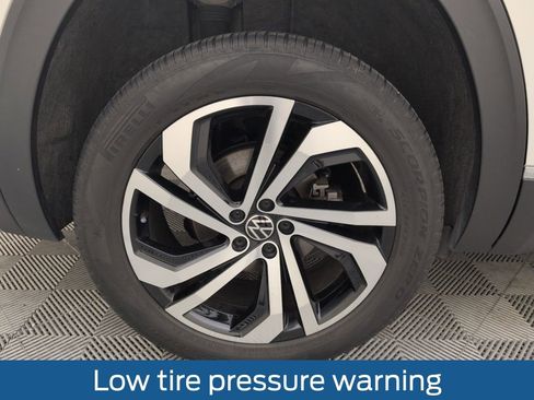 Used 2023 Volkswagen Atlas SEL image 20