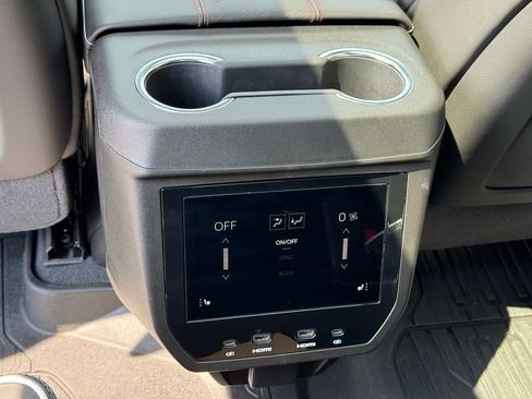 Used 2026 GMC Yukon AT4 Ultimate AWD/4WD image 23