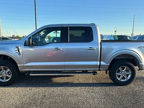 Used 2025 Ford F150 XLT w/ Equipment Group 301A Standard image 12