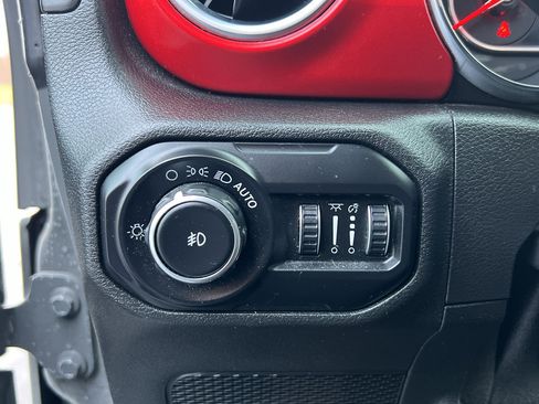 Used 2020 Jeep Wrangler Unlimited Rubicon image 16