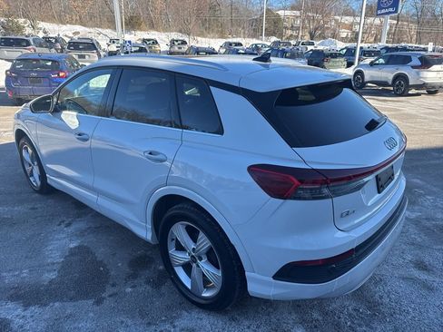 Used 2022 Audi Q4 e-tron Premium Plus image 4