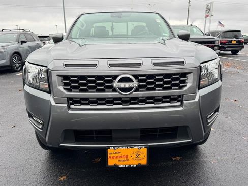 Used 2025 Nissan Frontier SV w/ SV Convenience Package image 9