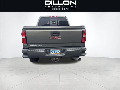 Used 2017 GMC Sierra 2500 Denali w/ Duramax Plus Package AWD/4WD image 6