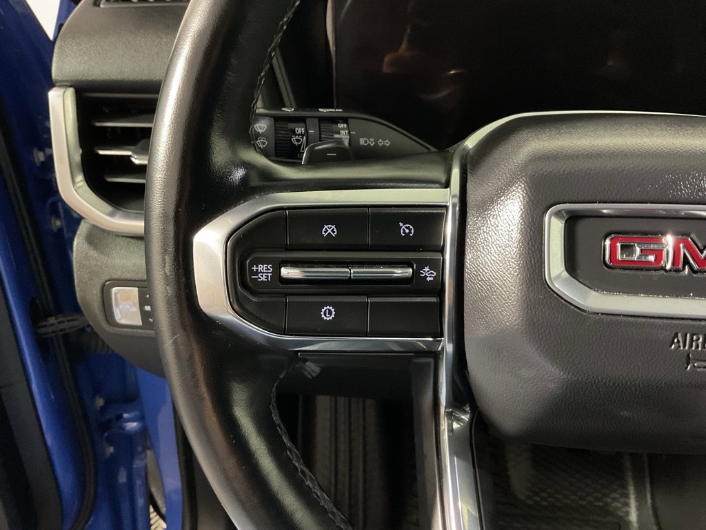Used 2025 GMC Terrain Elevation AWD/4WD image 27