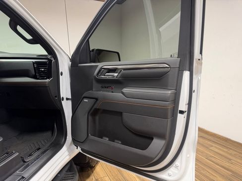 Used 2023 GMC Sierra 1500 AT4 w/ AT4 Preferred Package AWD/4WD image 15