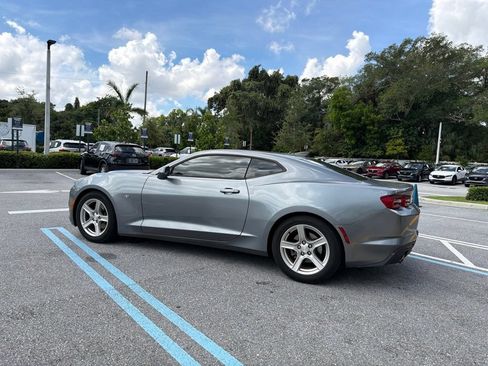 Used 2019 Chevrolet Camaro LT RWD image 8