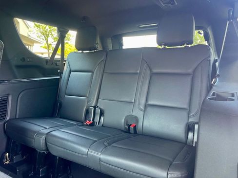 Used 2024 Chevrolet Suburban LT image 13